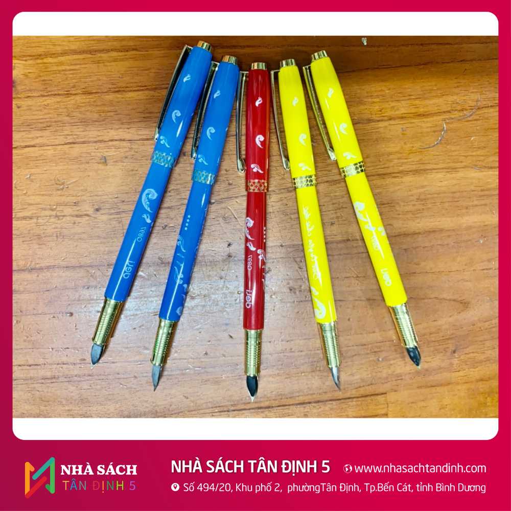 Bút máy kim loại (kèm ngòi) DELI.Q897